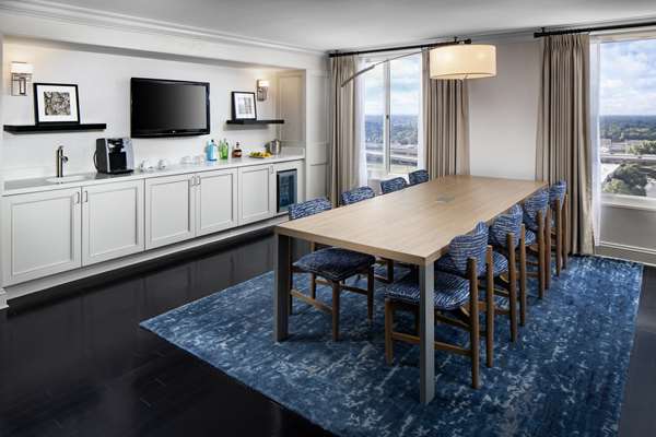 Suite - Hyatt Regency Hotel Wichita