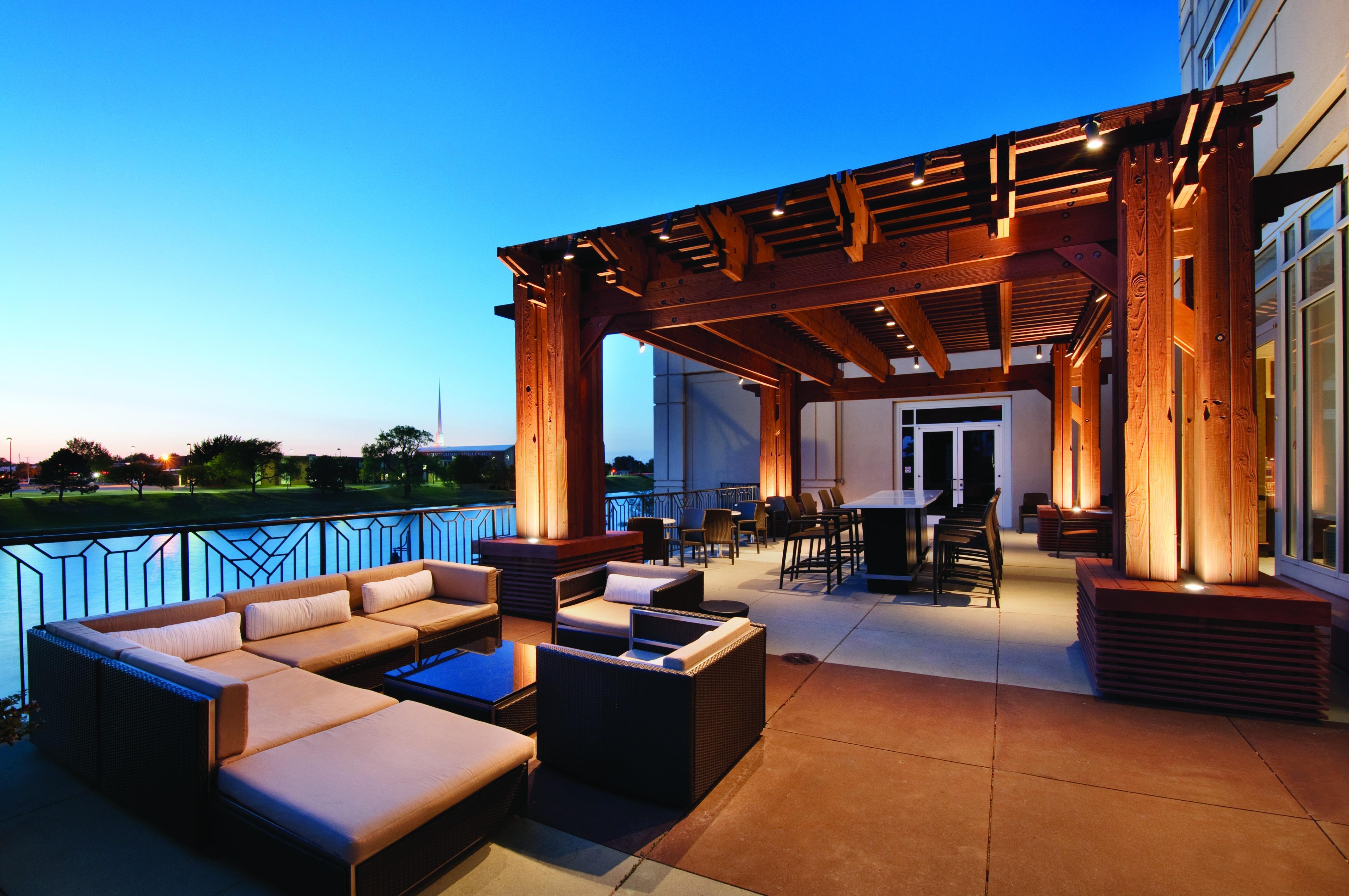 Patio Terrace | Hyatt Regency Wichita