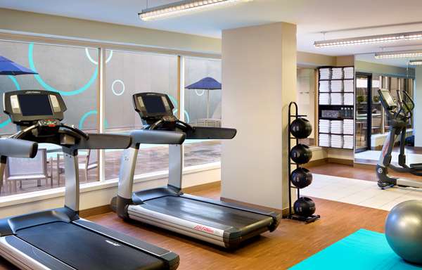 Fitness/ Exercise Room - Hyatt Regency Hotel Vancouver