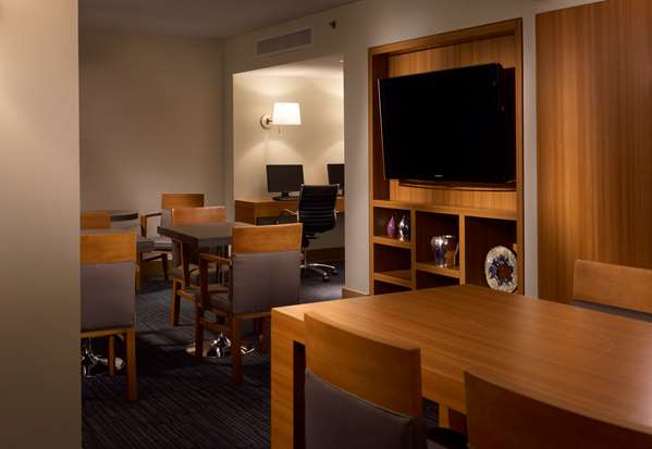 Bar - Hyatt Regency Hotel Vancouver