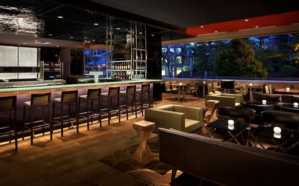 Bar - Hyatt Regency Hotel Vancouver