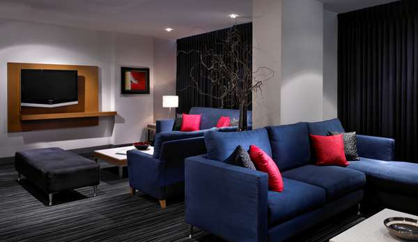 Suite - Hyatt Regency Hotel Vancouver