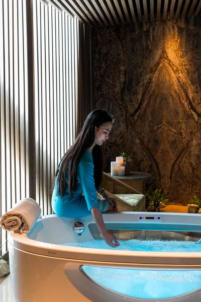Andaz Capital Gate Abu Dhabi, By Hyatt