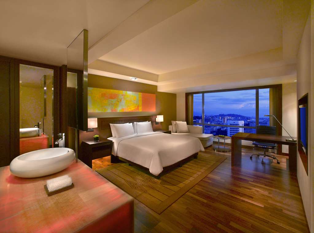 HYATT REGENCY KINABALU-guestroom-Guest Room,On-Site.jpg