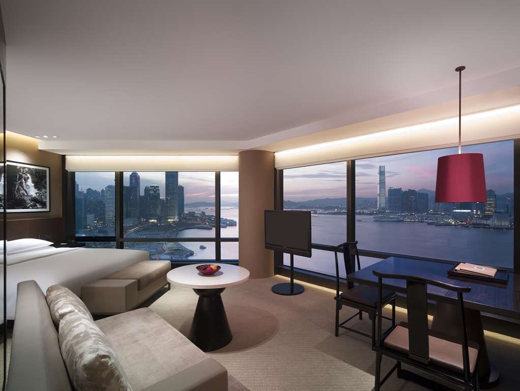 GRAND HYATT HONG KONG-guestroom-Guest Room,On-Site.jpg
