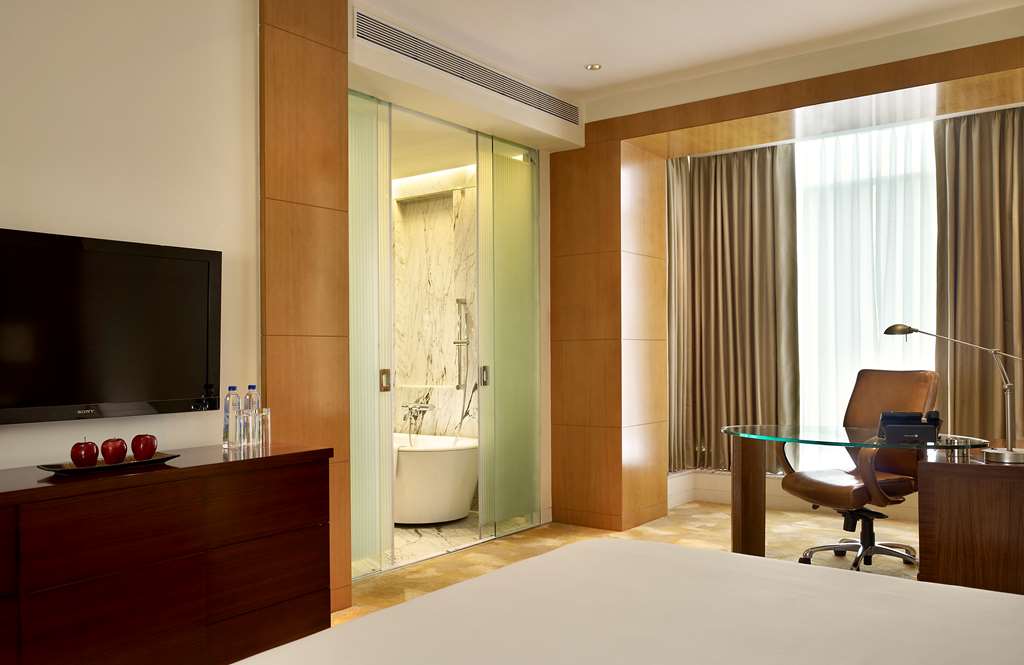 HYATT REGENCY PUNE-guestroom-Guest Room,Suite,On-Site.jpg