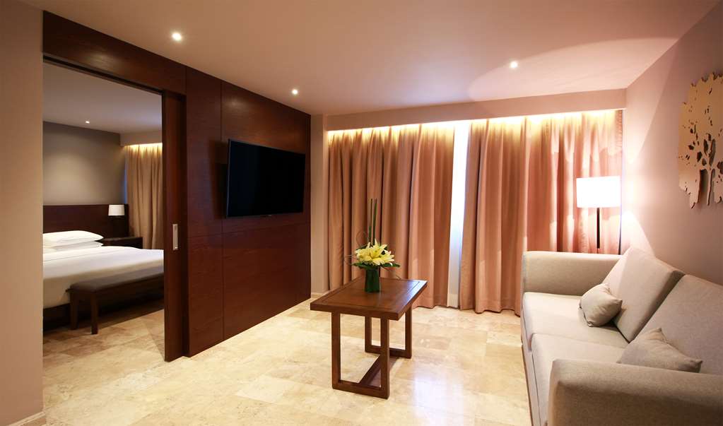 Hyatt Regency Villahermosa - Tap to explore photos