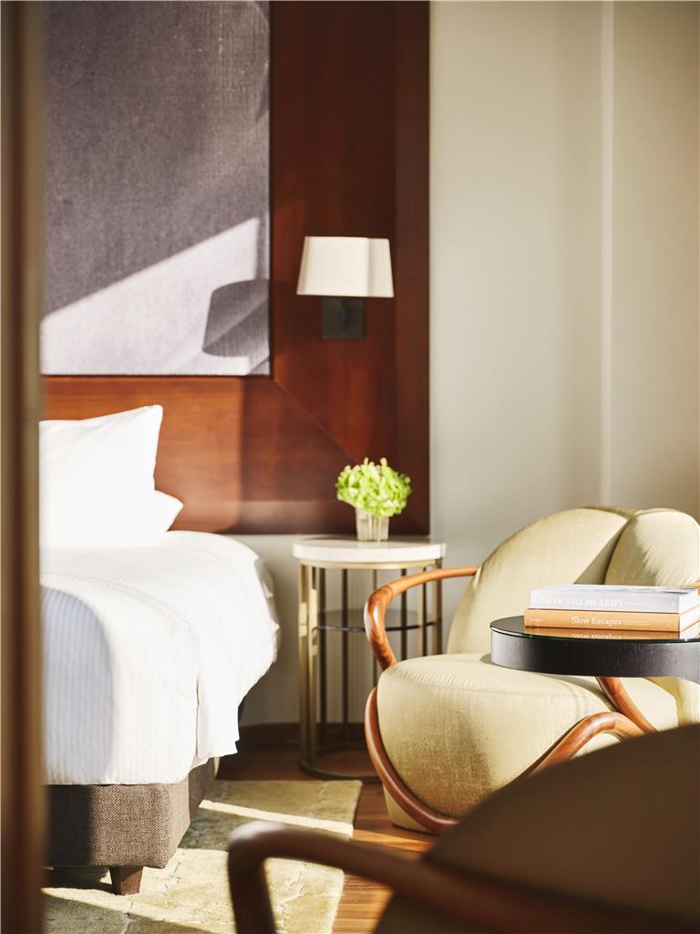 PARK HYATT ZURICH - Photo 16