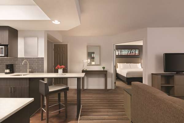 Suite - Hyatt House Hotel Burlington - I-95, Exit 51