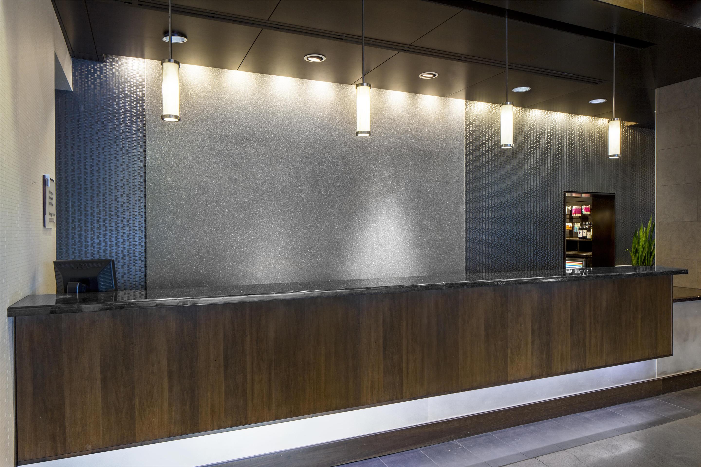 Lobby | HYATT house Charlotte/Center City