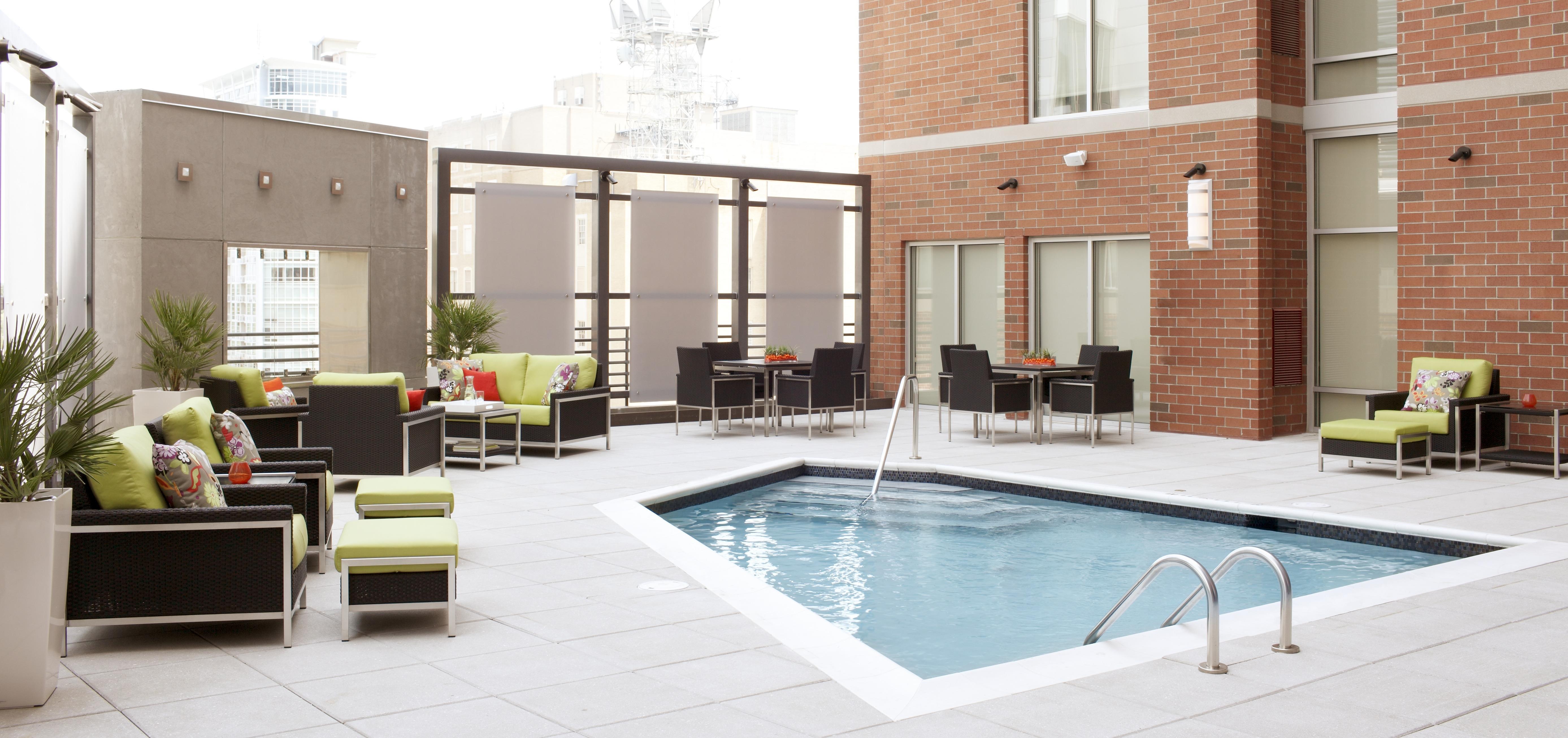 Pool | HYATT house Charlotte/Center City