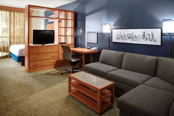 Suite - Hyatt House Hotel Lincoln Park Dallas