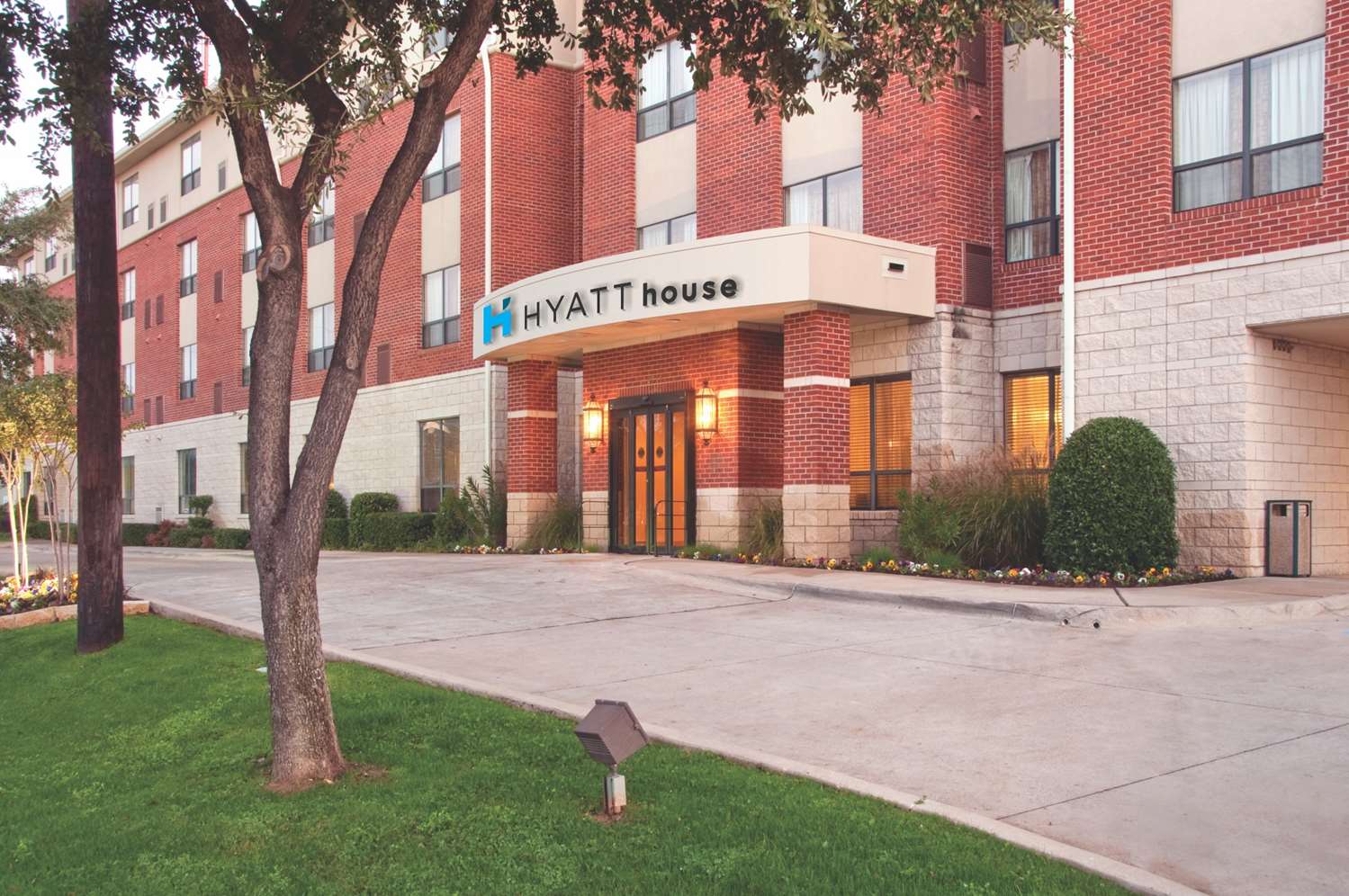 hyatt house dallas tx