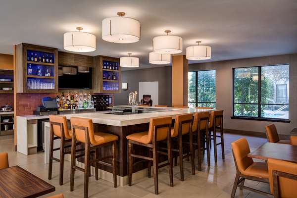 Bar - Hyatt House Hotel Uptown Dallas