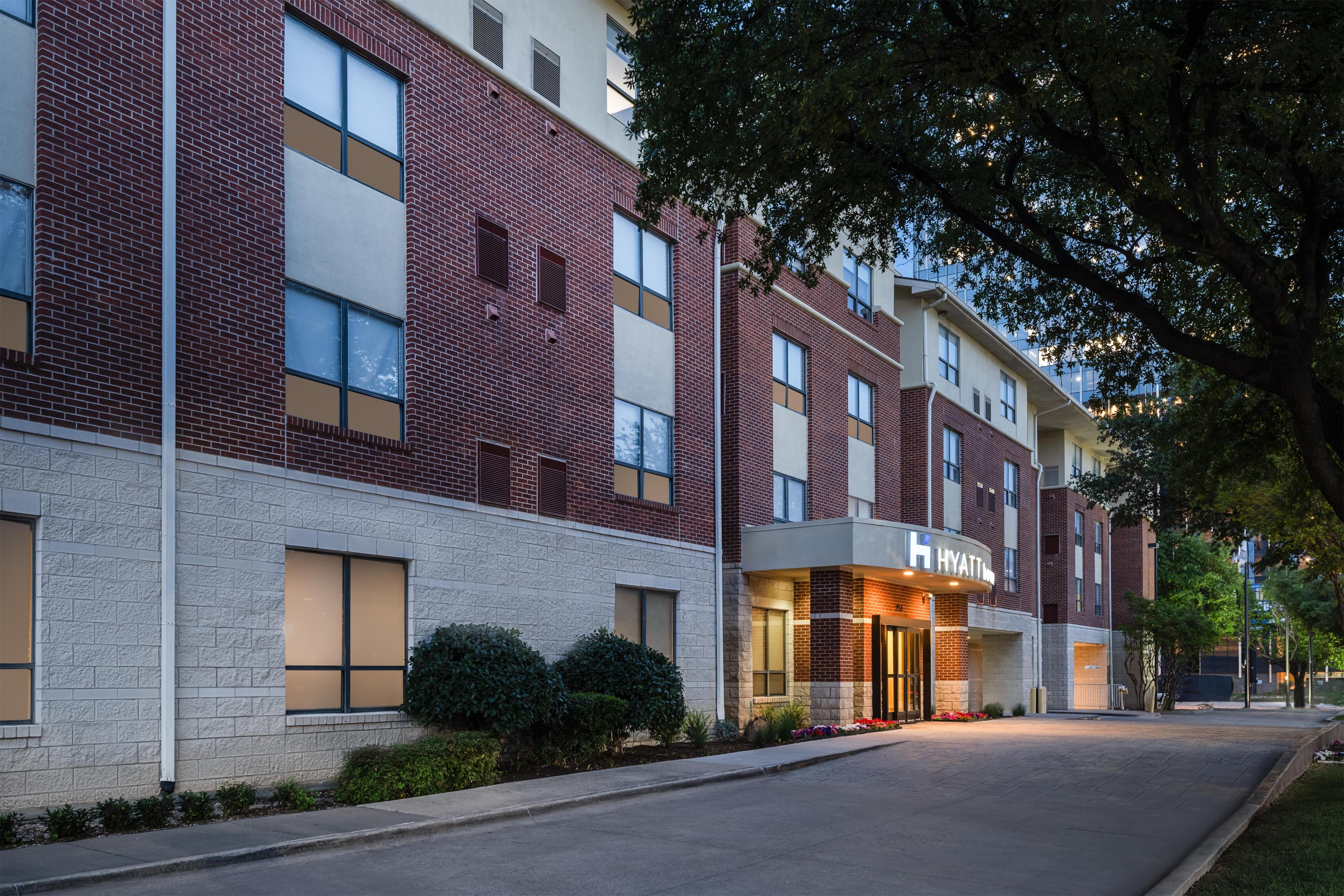 Exterior | HYATT house Dallas/Uptown