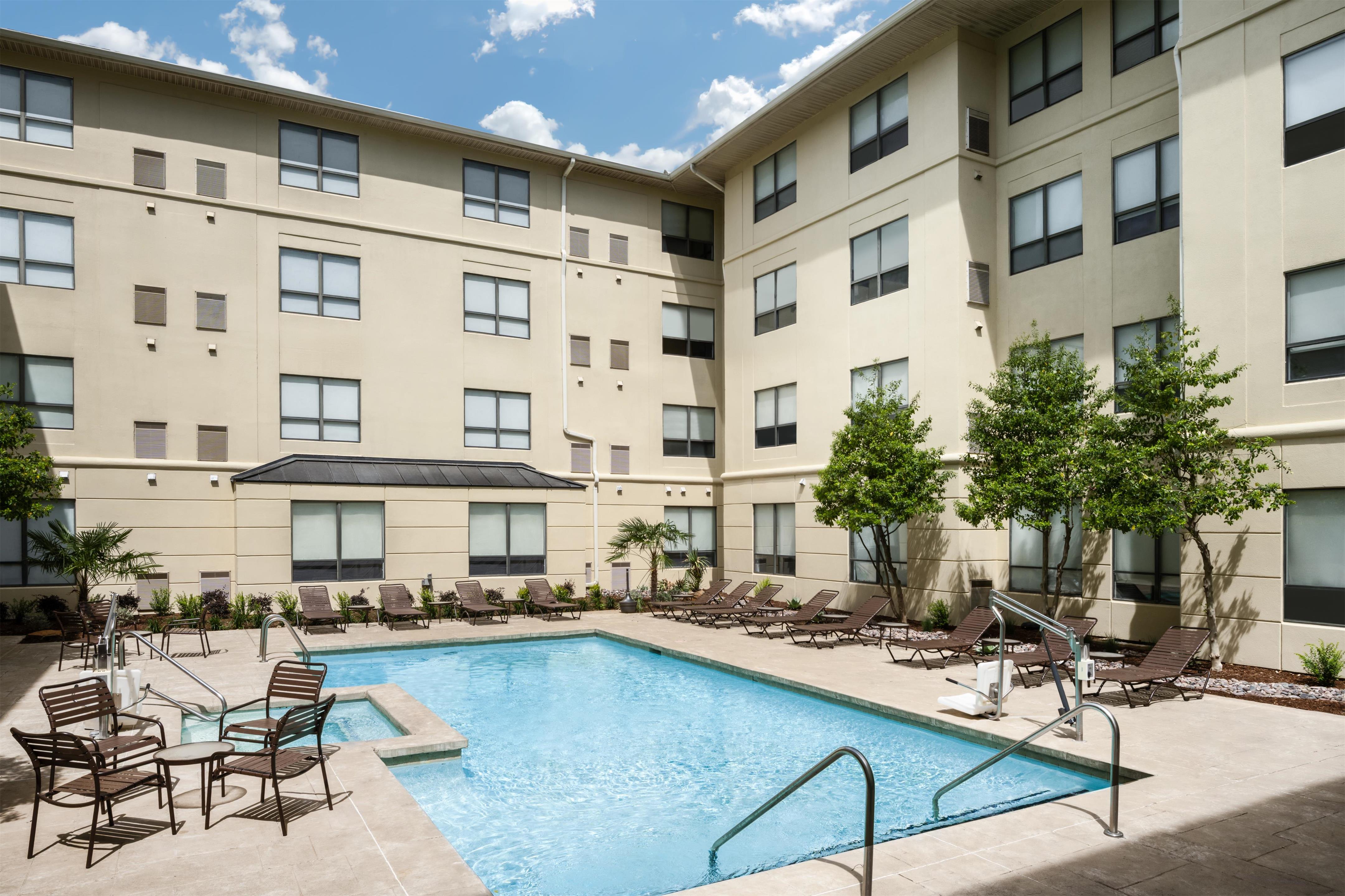 Pool | HYATT house Dallas/Uptown