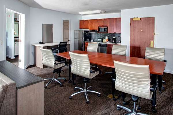 Suite - Hyatt House Hotel Whippany - I-287, Exit 39