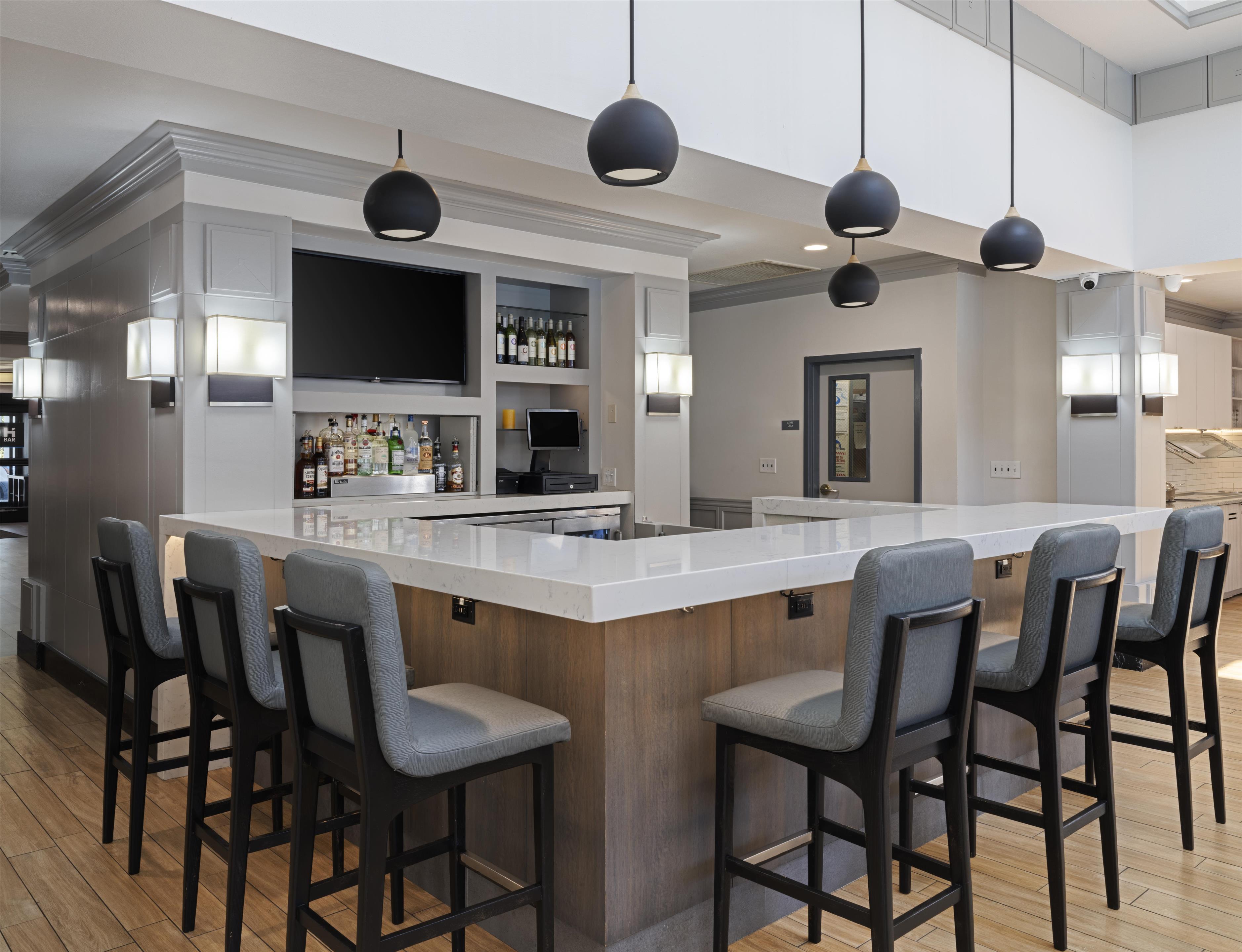 Bar Lounge | Hyatt House Parsippany/Whippany