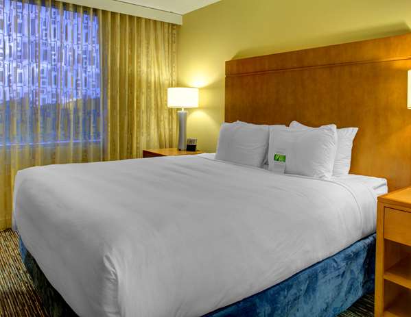 Suite - Hyatt House Hotel Dania Beach - I-95, Exit 22
