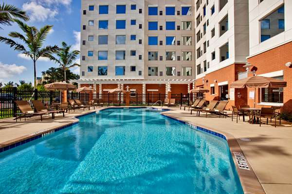 Pool - Hyatt House Hotel Dania Beach - I-95, Exit 22