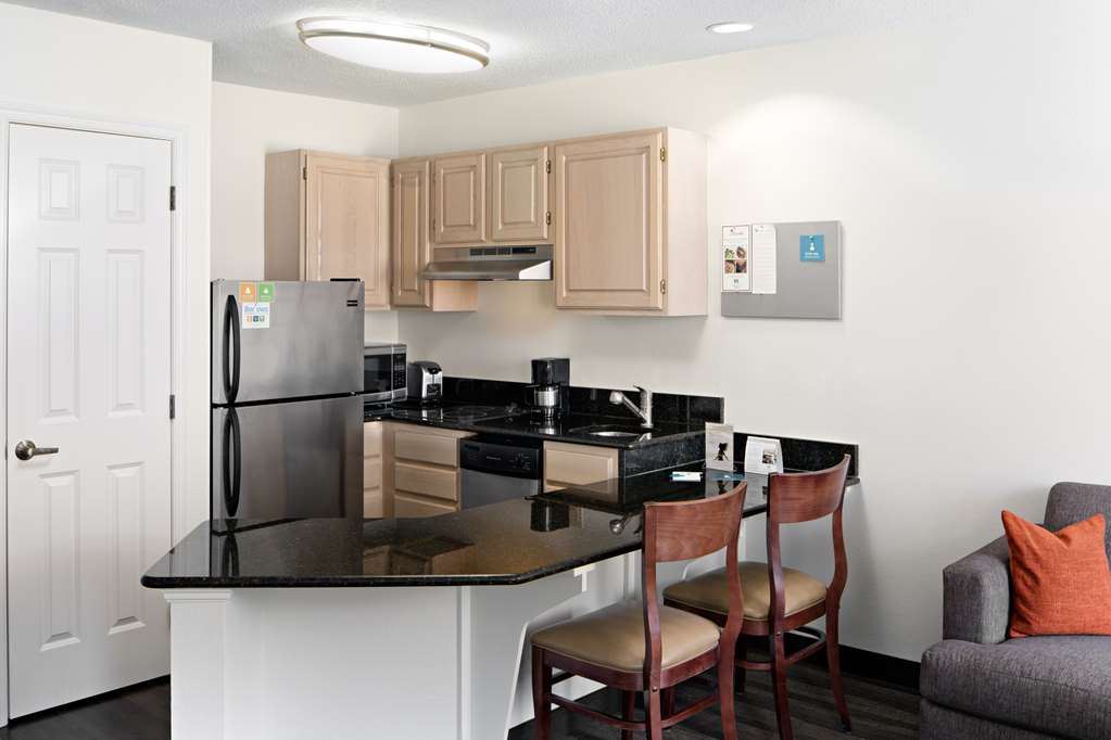 HYATT HOUSE HERNDON/RESTON-guestroom-Guest Room,Suite,On-Site.jpg