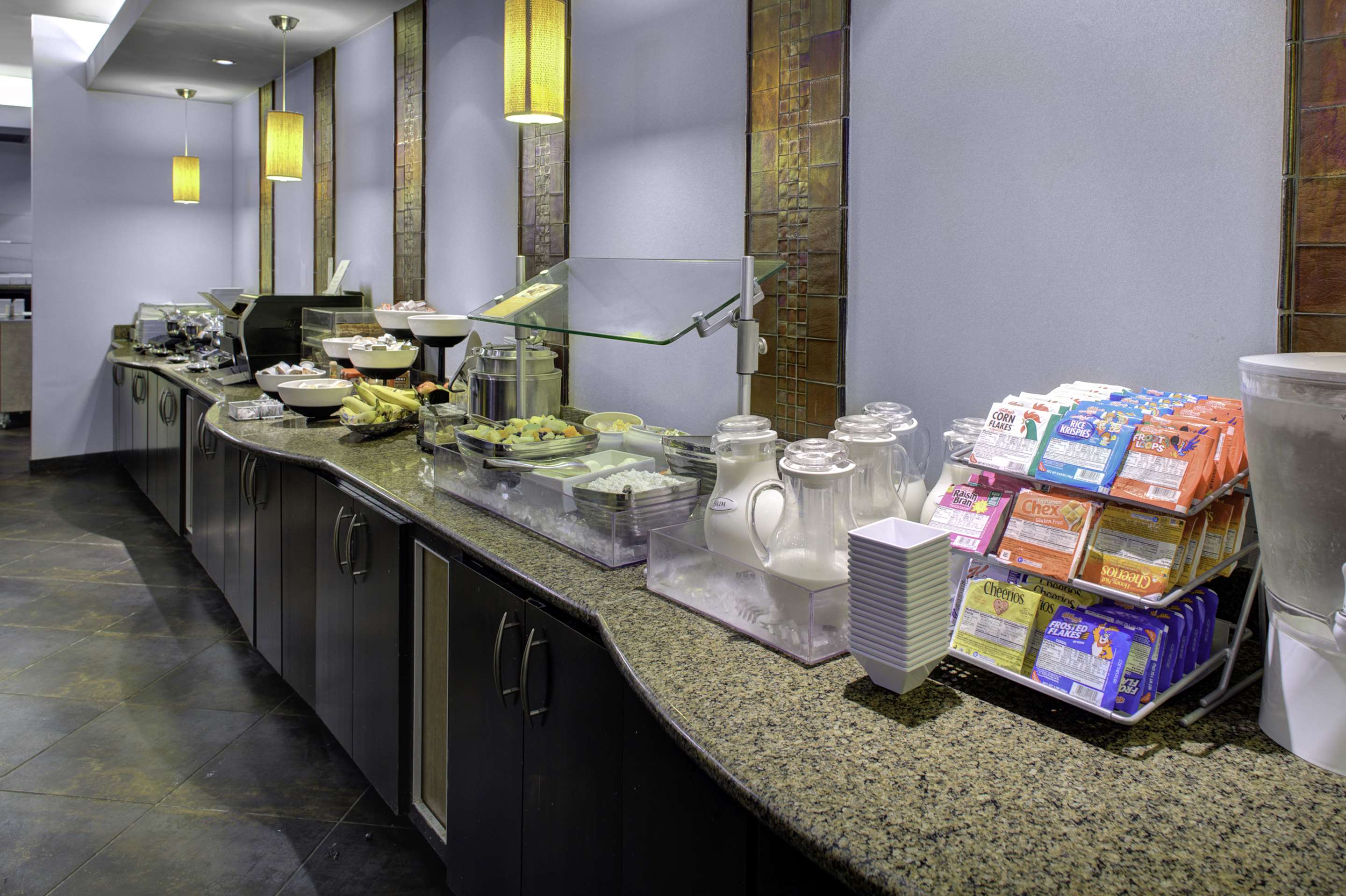 Breakfast Area | HYATT house Shelton