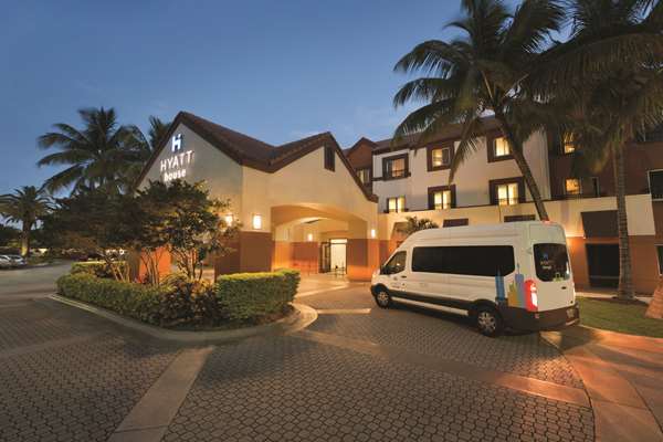 Exterior view - Hyatt House Hotel Airport Miami
