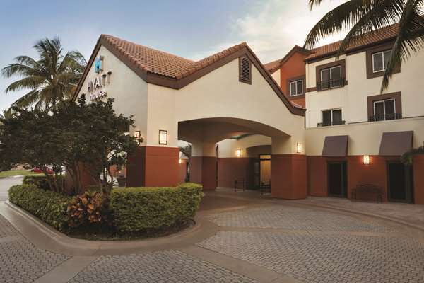 Exterior view - Hyatt House Hotel Airport Miami