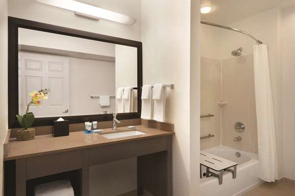 - Hyatt House Hotel Airport Miami