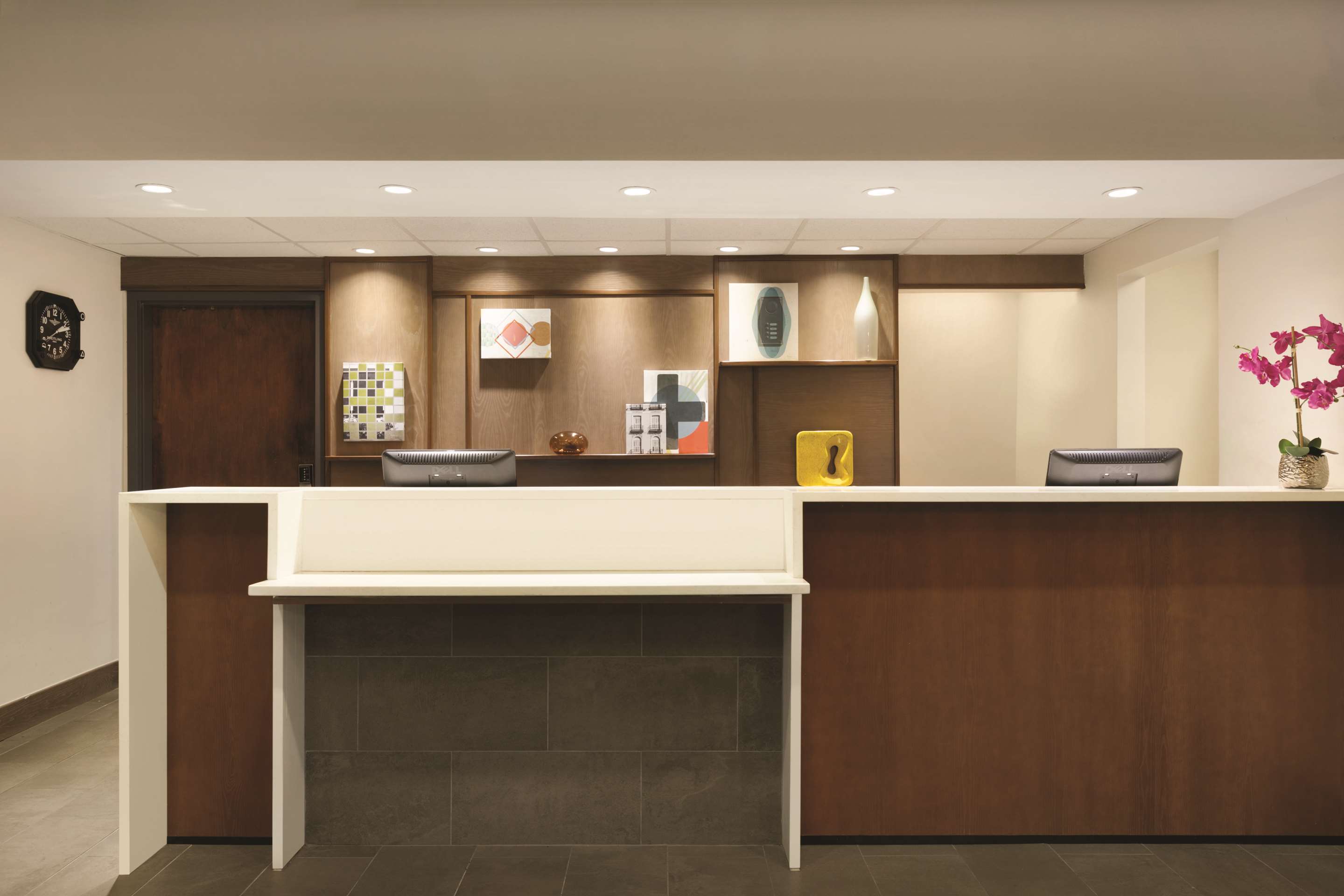 Lobby | HYATT house Miami Airport