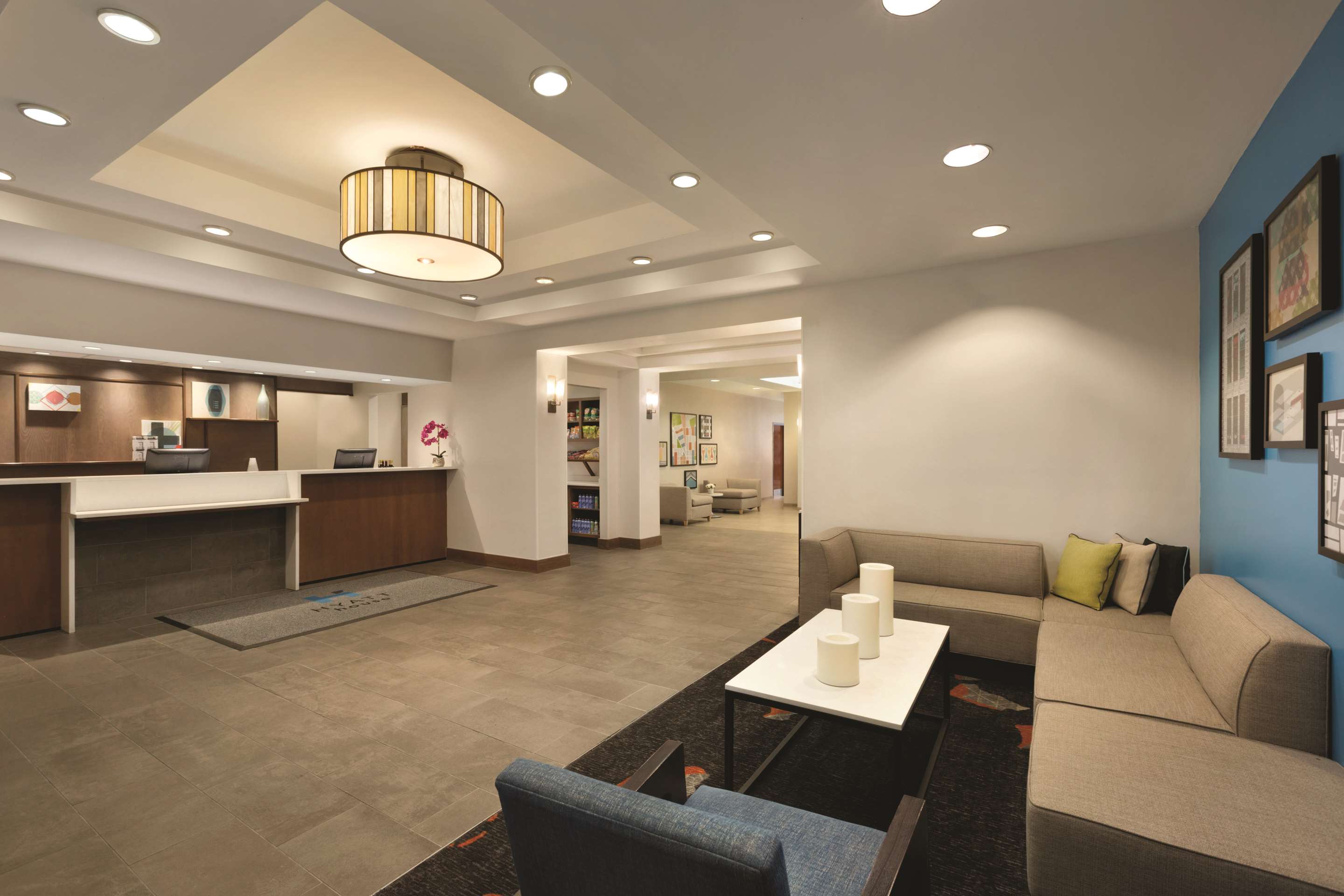 Lobby | HYATT house Miami Airport