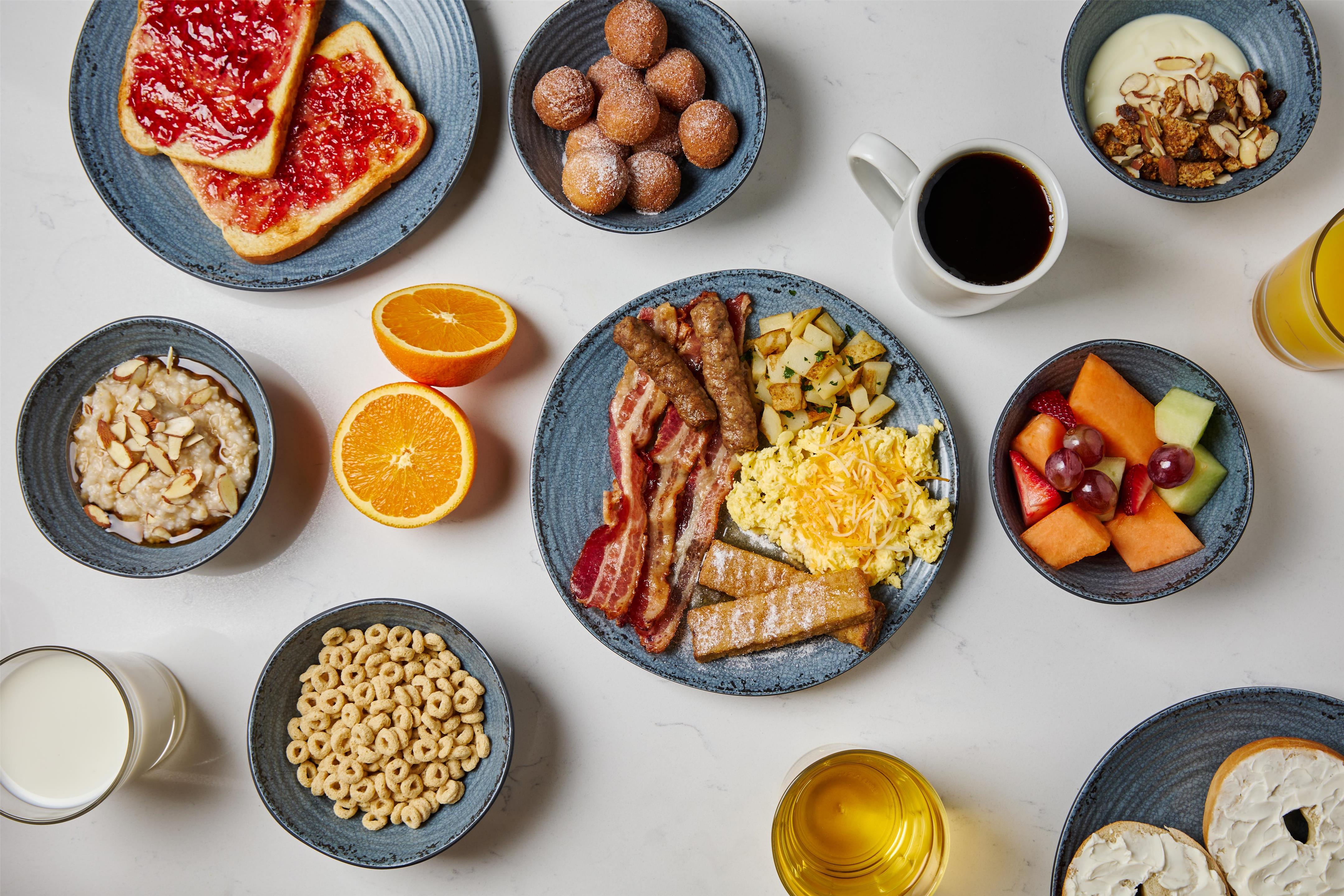 Breakfast Area | HYATT house Morristown