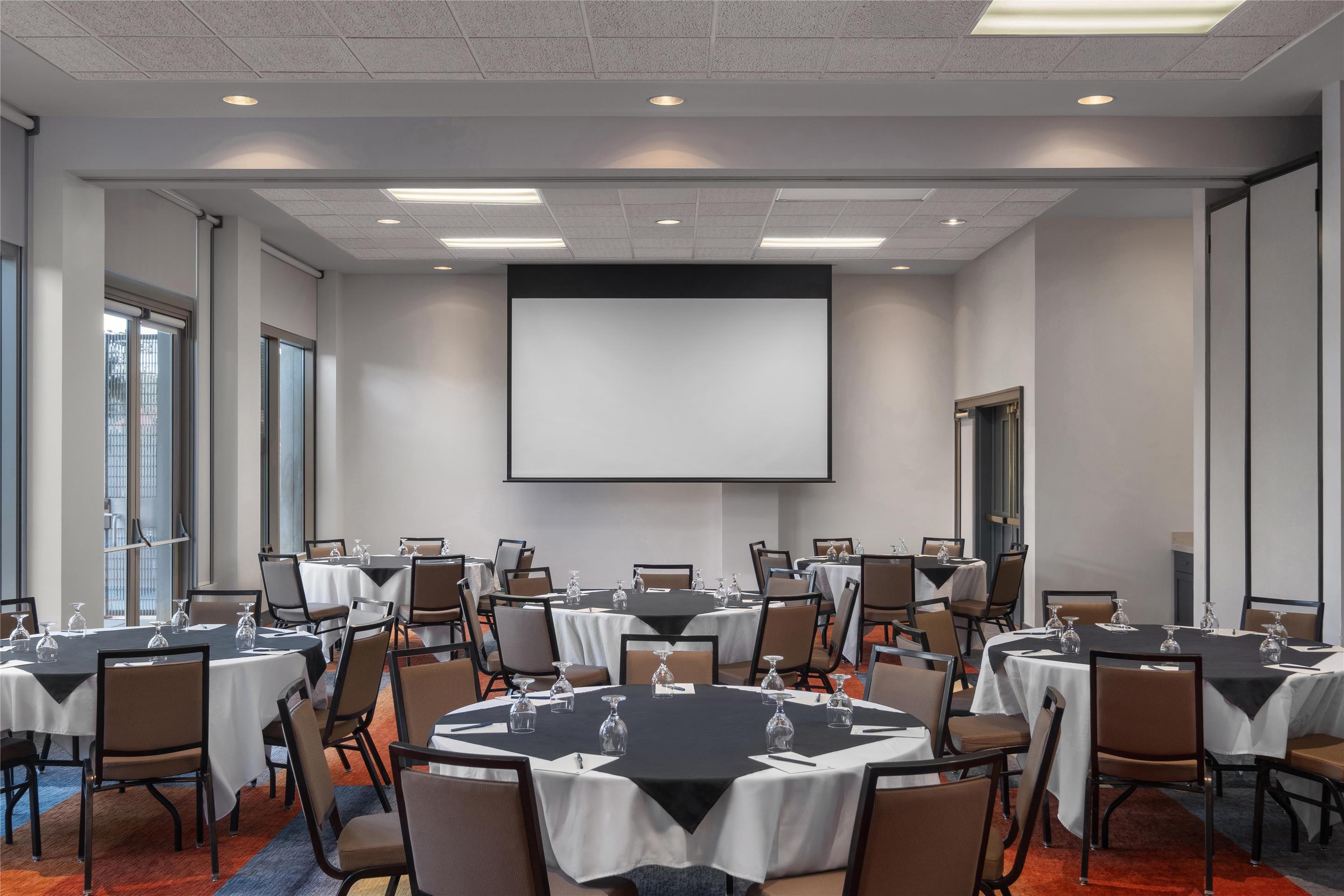 Meeting Room | Hyatt House Emeryville