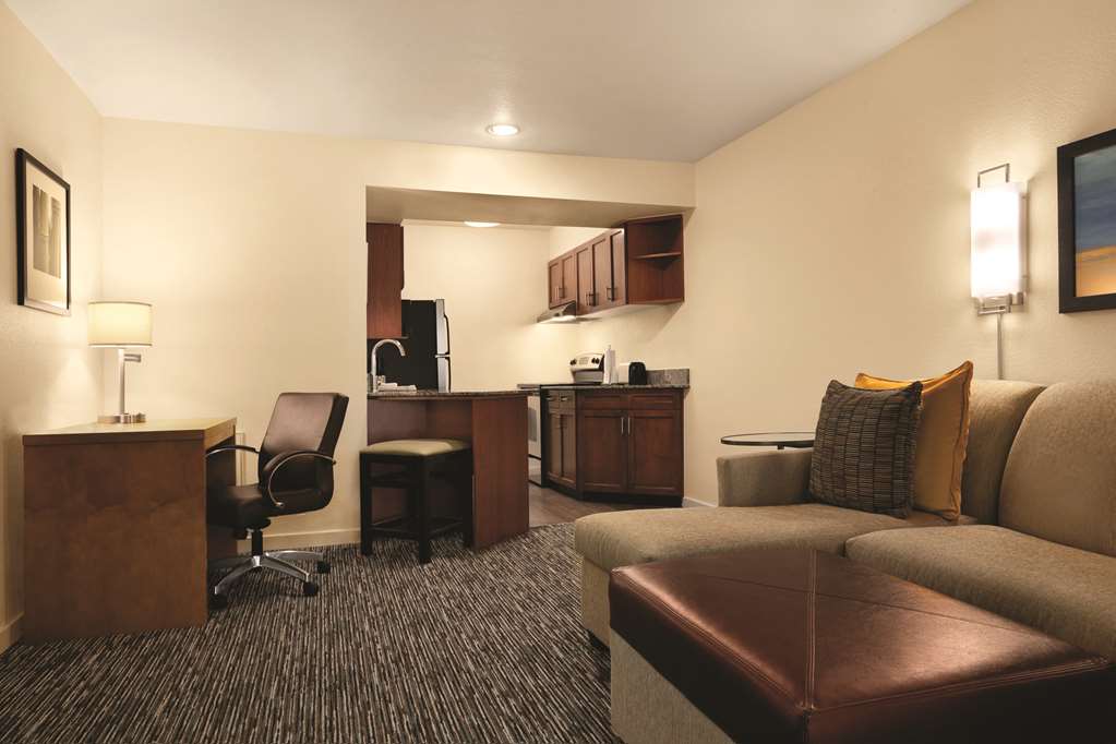 HYATT HOUSE PLEASANTON-guestroom-Guest Room,On-Site.jpg