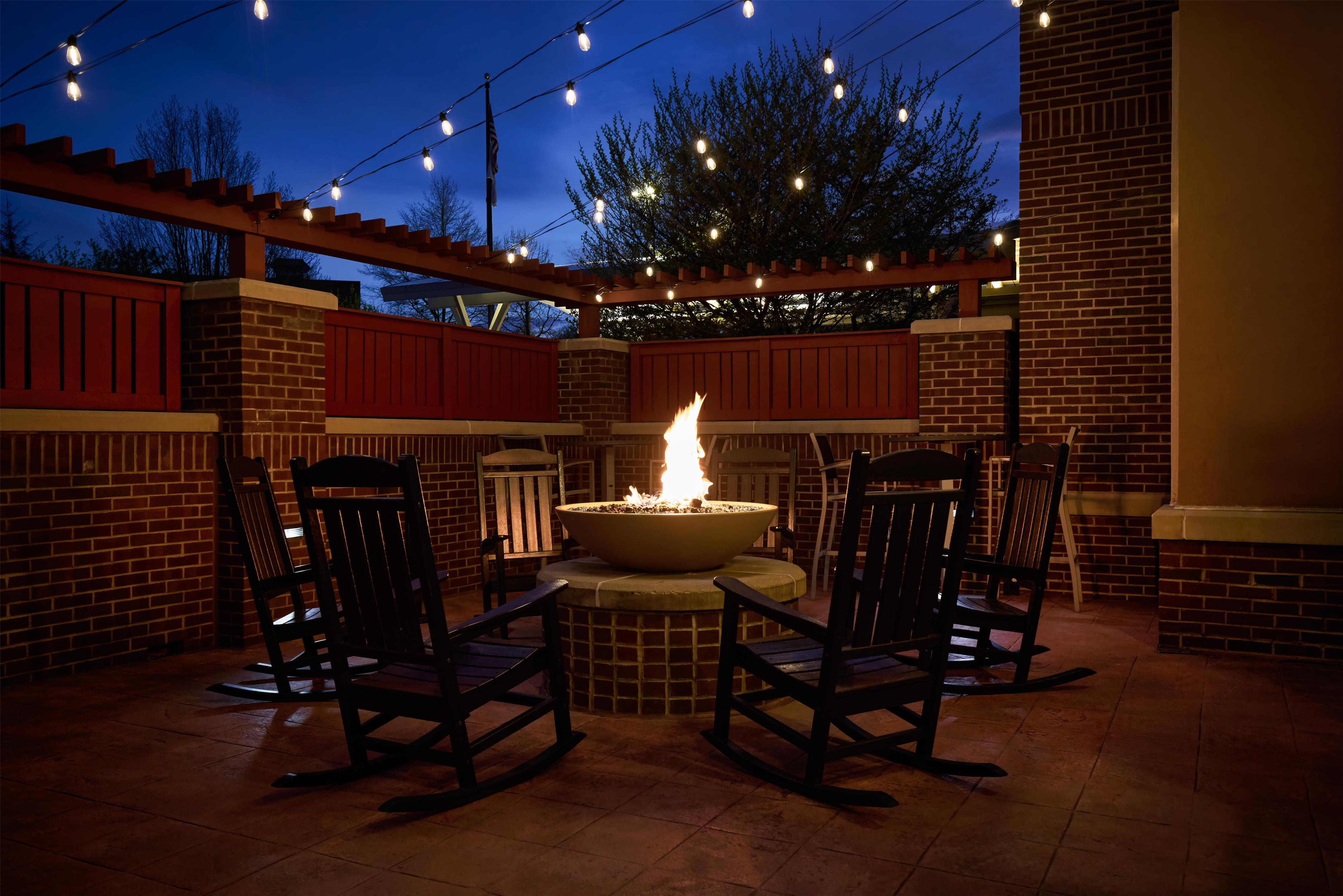 Patio Terrace | Hyatt House Philadelphia/King of Prussia