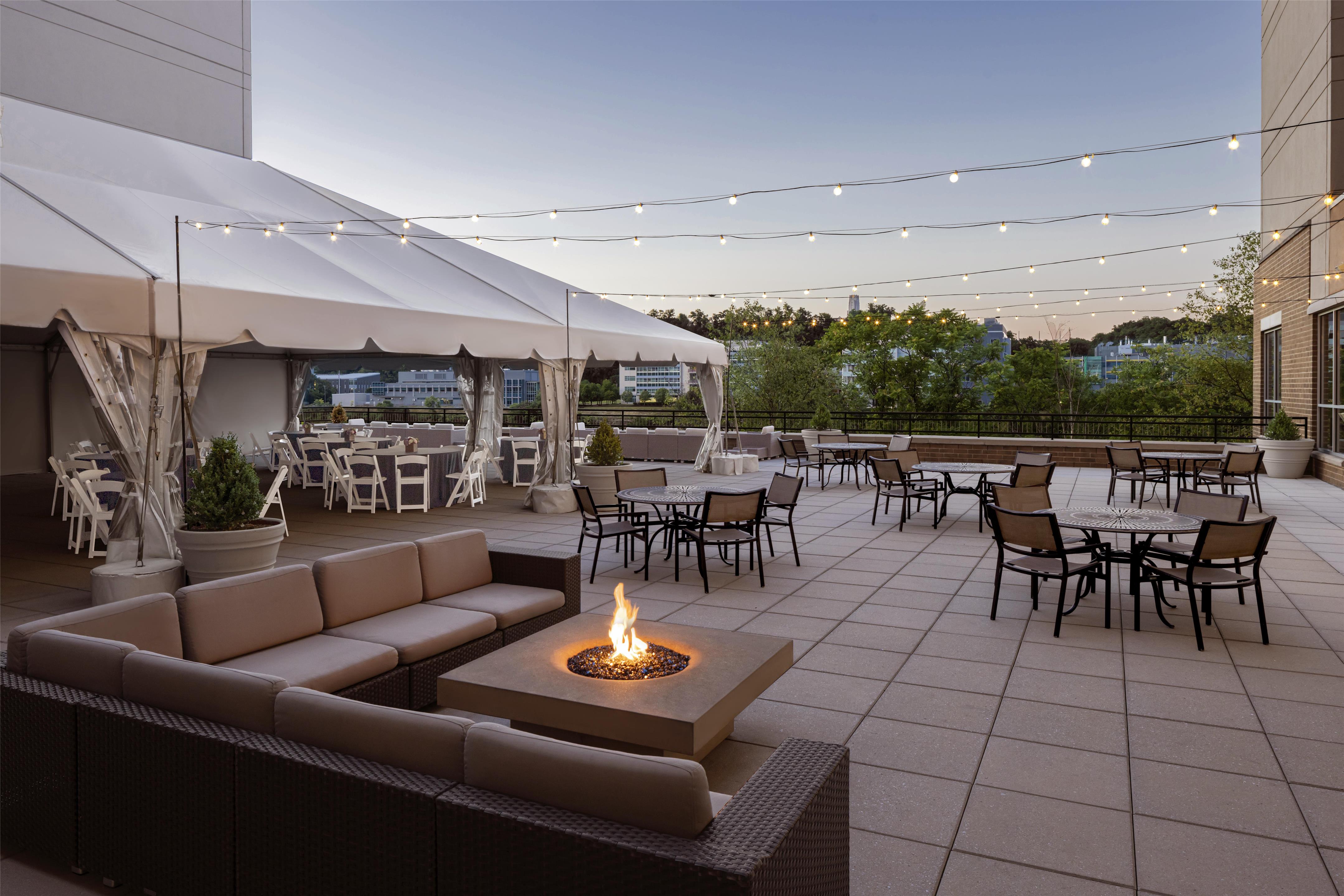Patio Terrace | HYATT house Pittsburgh-South Side