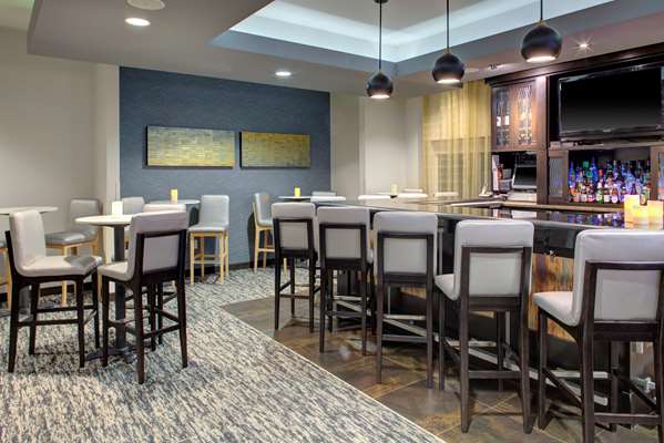 Bar - Hyatt House Hotel Raleigh Durham Airport Morrisville
