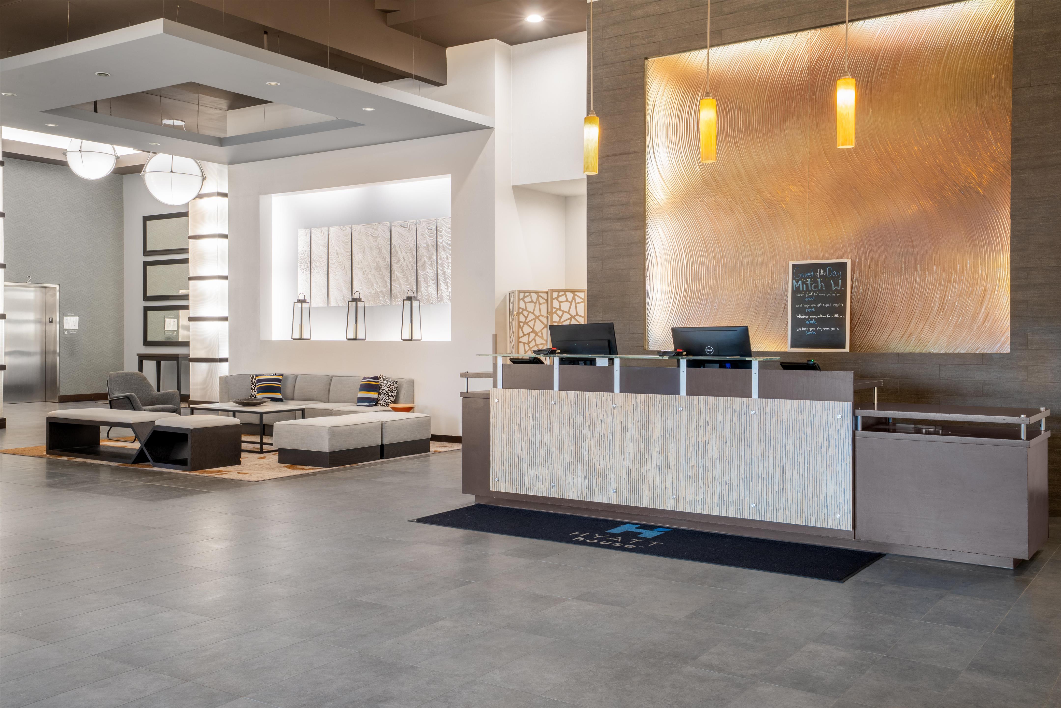 Lobby | Hyatt House Richmond / Short Pump
