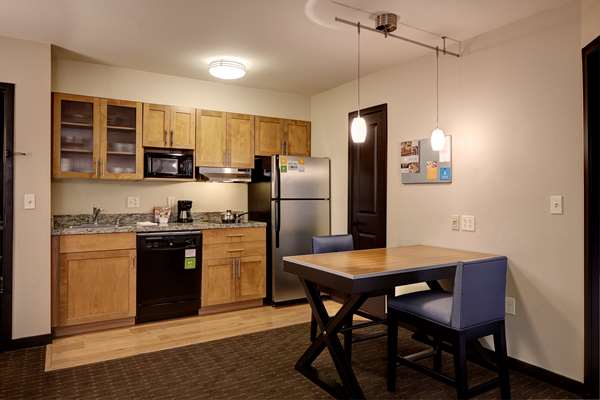 Suite - Hyatt House Hotel Bellevue - I-90, Exit 11 & 11A