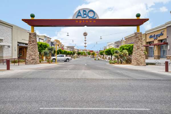  - Hyatt Place Hotel Uptown Albuquerque - I-40, Exit 162