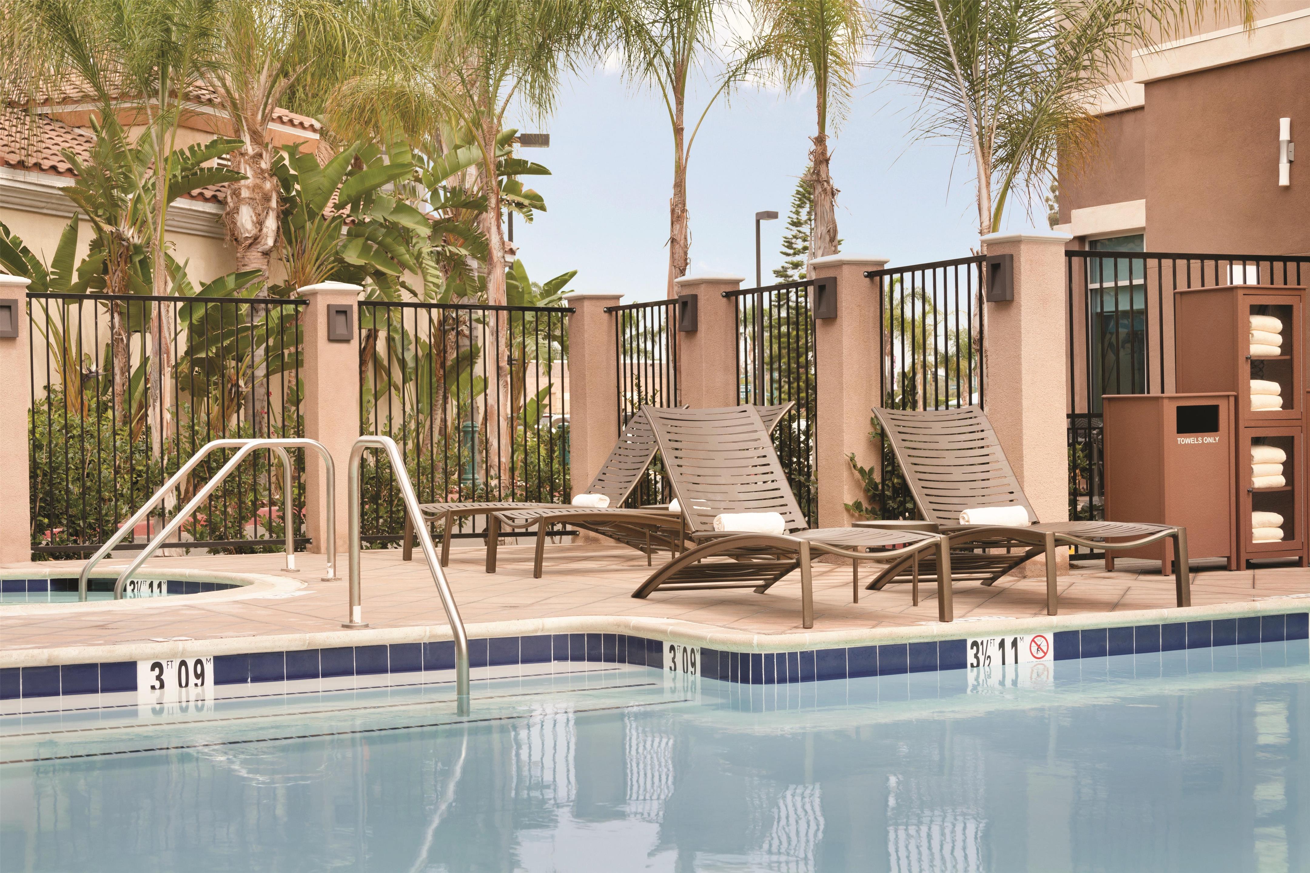 Pool | Hyatt Place at Anaheim Resort/Convention Center