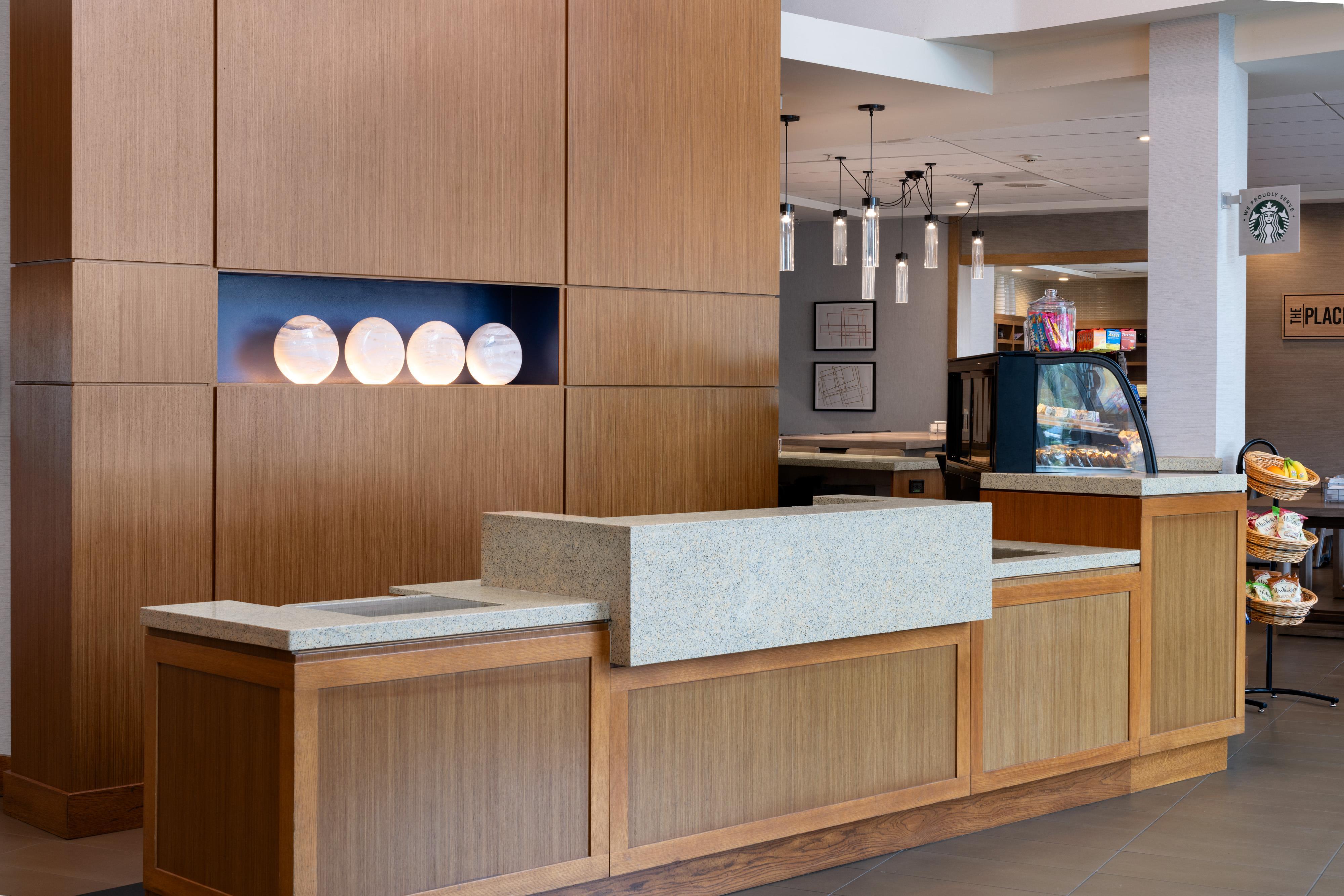 Lobby | Hyatt Place at Anaheim Resort/Convention Center