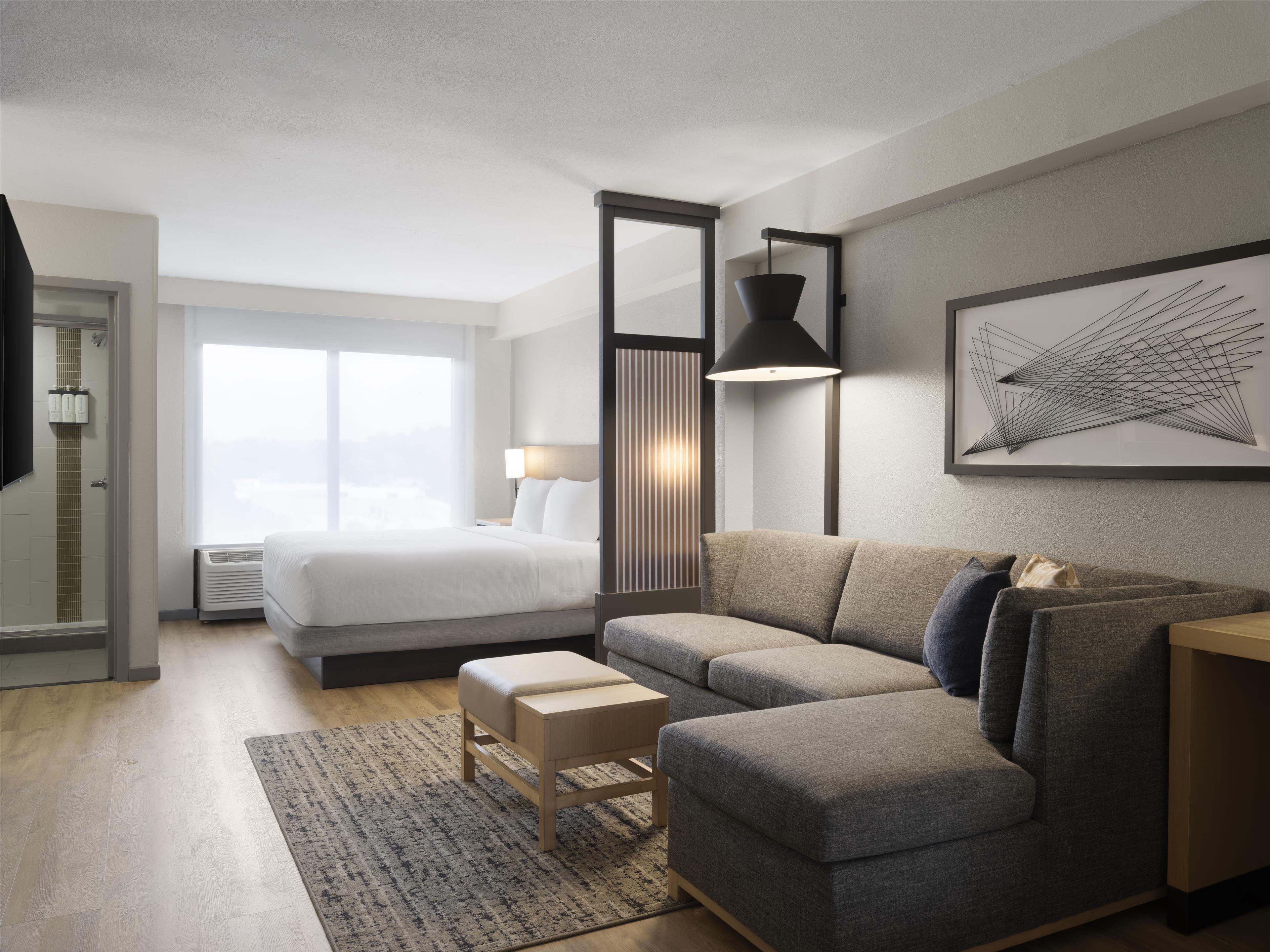 Hyatt Place Atlanta/Alpharetta/North Point Mall - Tap to explore photos