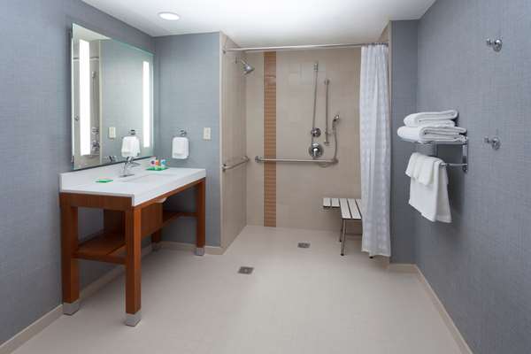  - Hyatt Place Hotel Downtown Austin - I-35, Exit 234B