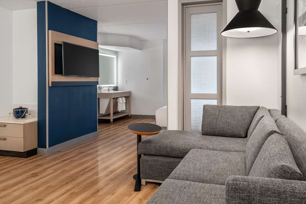 HYATT PLACE MYSTIC-guestroom-Guest Room,On-Site.jpg