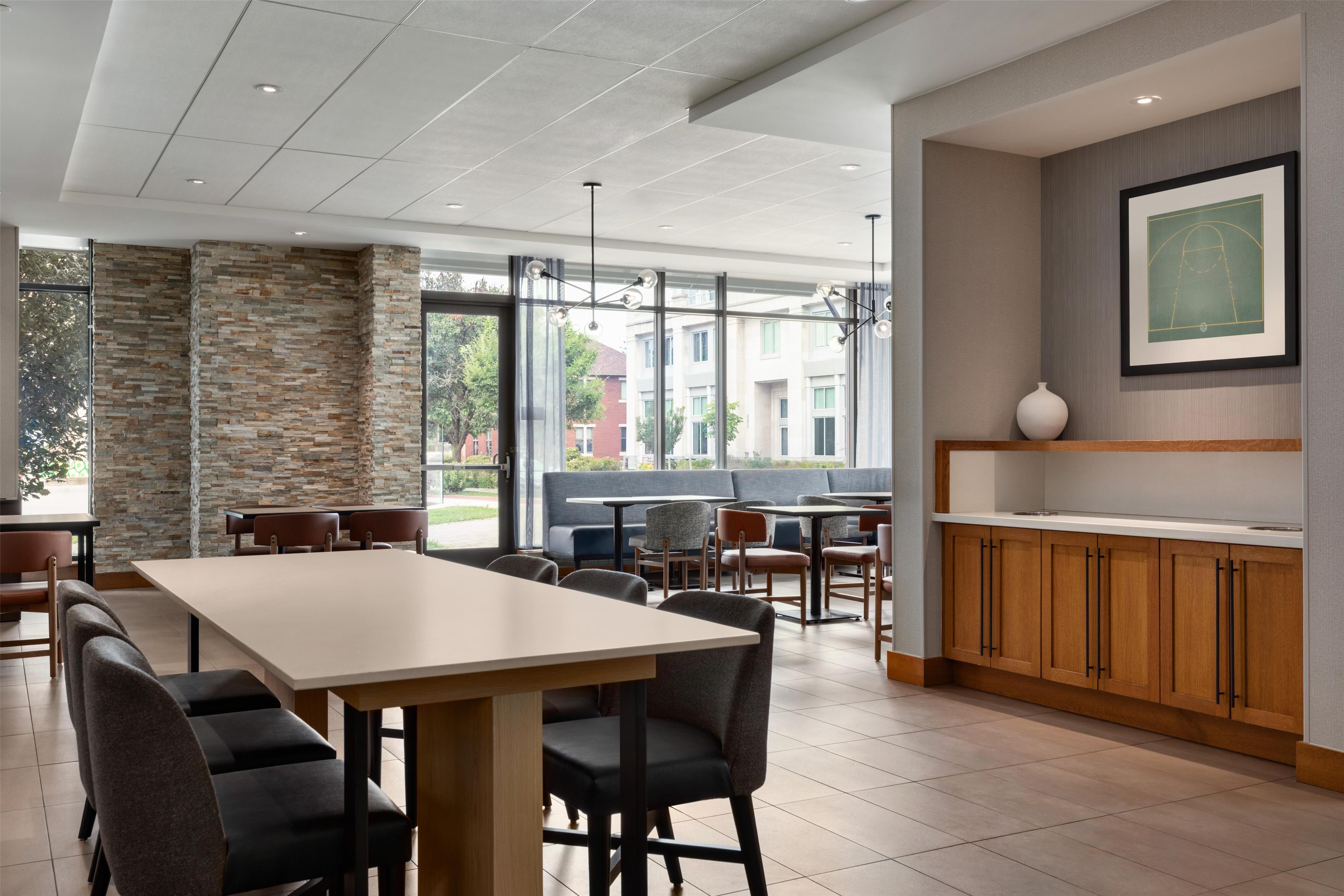Restaurant | Hyatt Place Bloomington