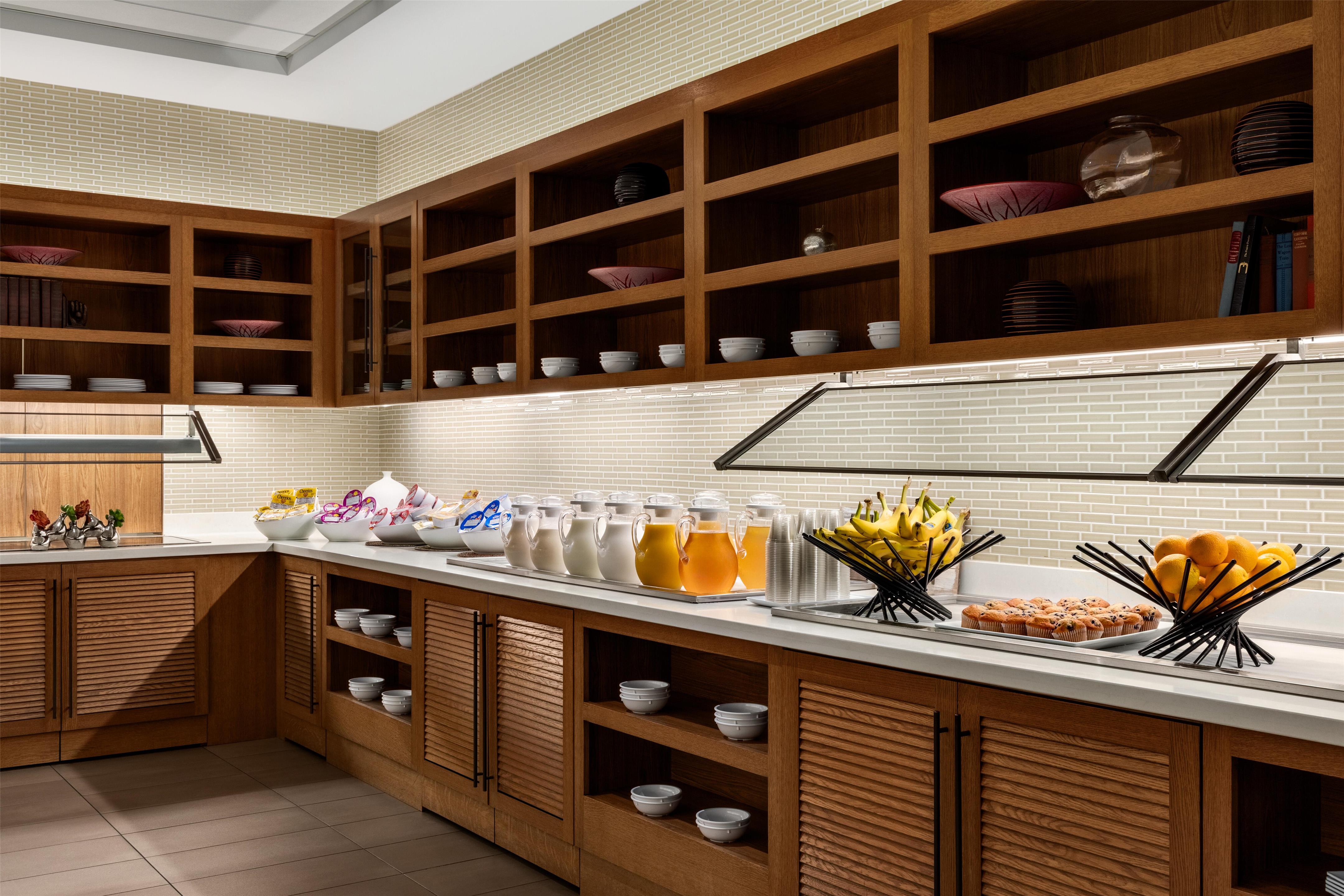 Breakfast Area | Hyatt Place Bloomington