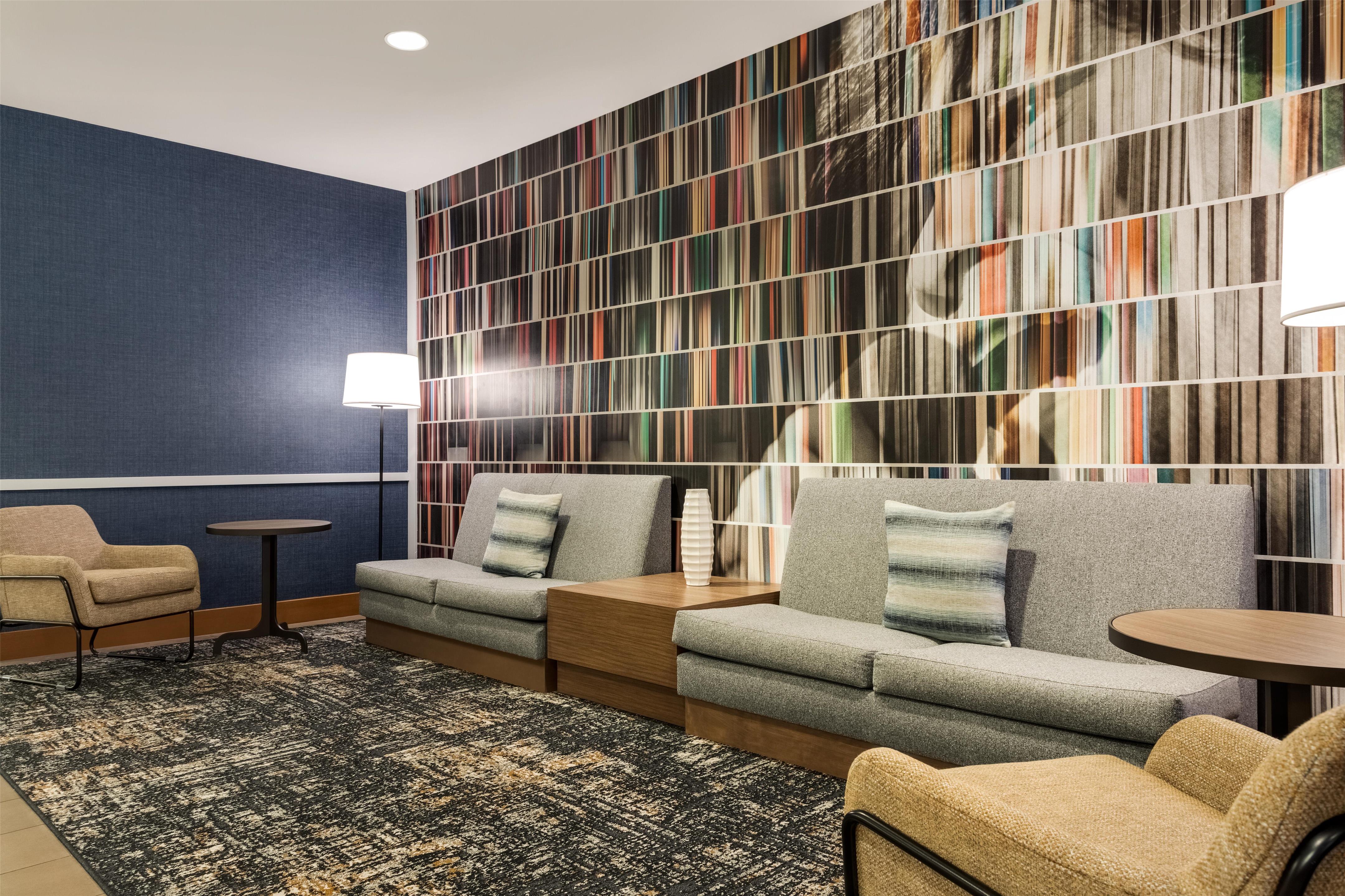 Lobby | Hyatt Place Bloomington