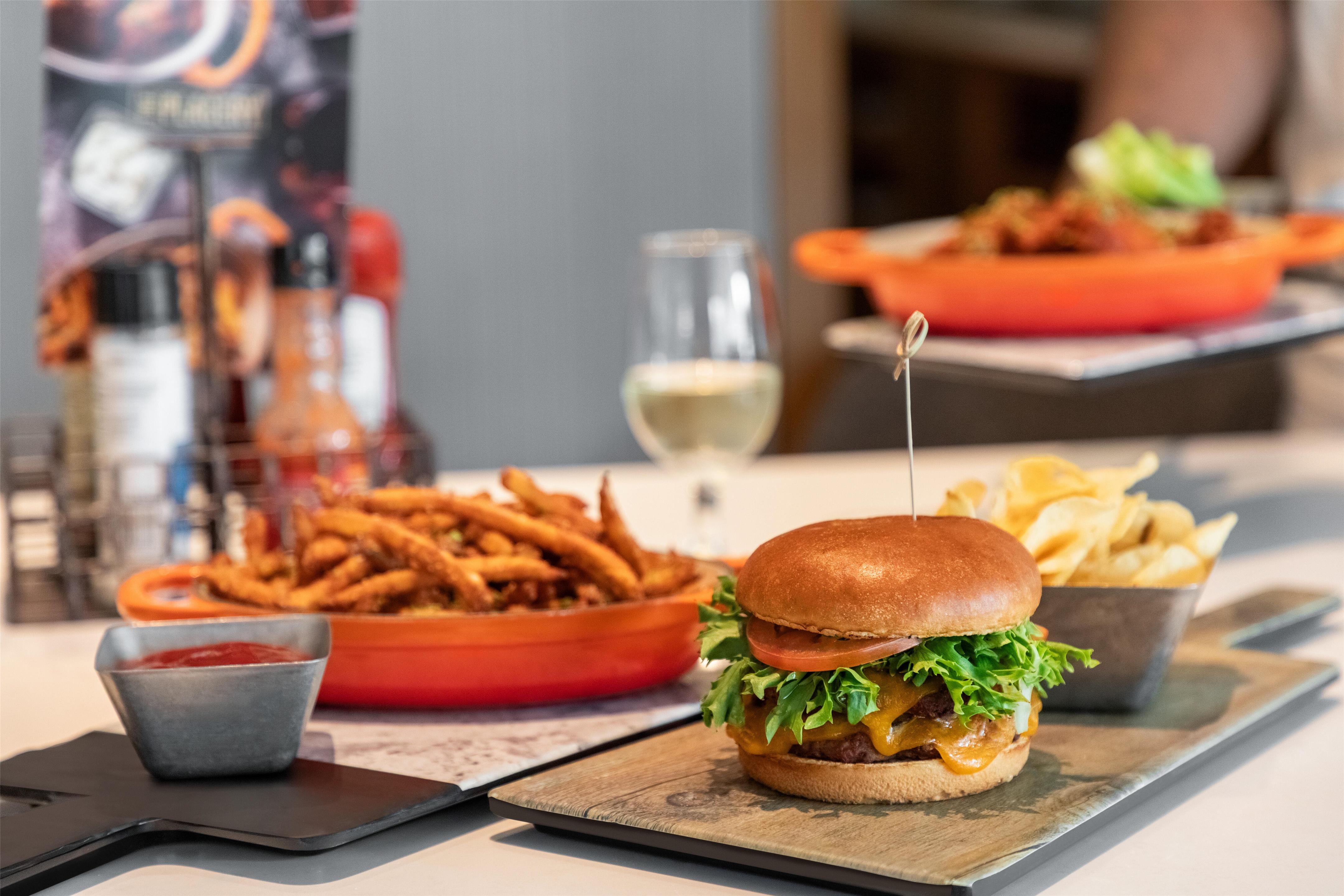 Restaurant | Hyatt Place Bloomington