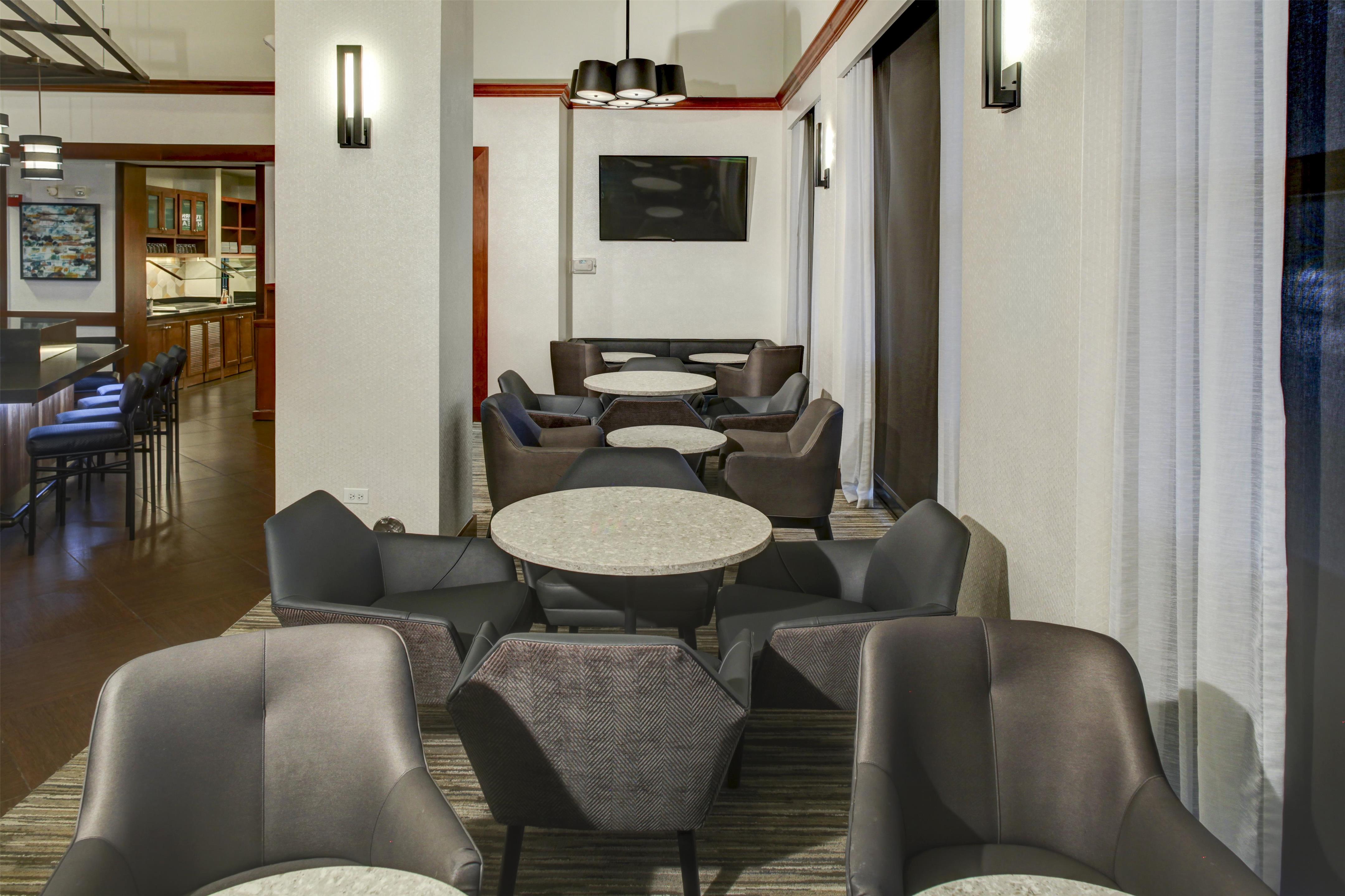 Bar Lounge | Hyatt Place Boise/Towne Square